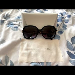 Michael Kors Sunglasses 🕶 (MK2024 Adrianna II)